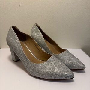 ⭐️ Elegant Silver Pointed Toe Chunky High Heel Pumps Womens size 10
